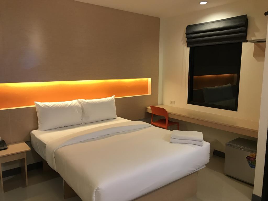 The Lephant Hotel Surat Thani Exterior foto