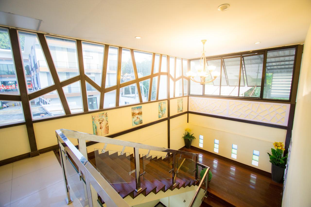 The Lephant Hotel Surat Thani Exterior foto