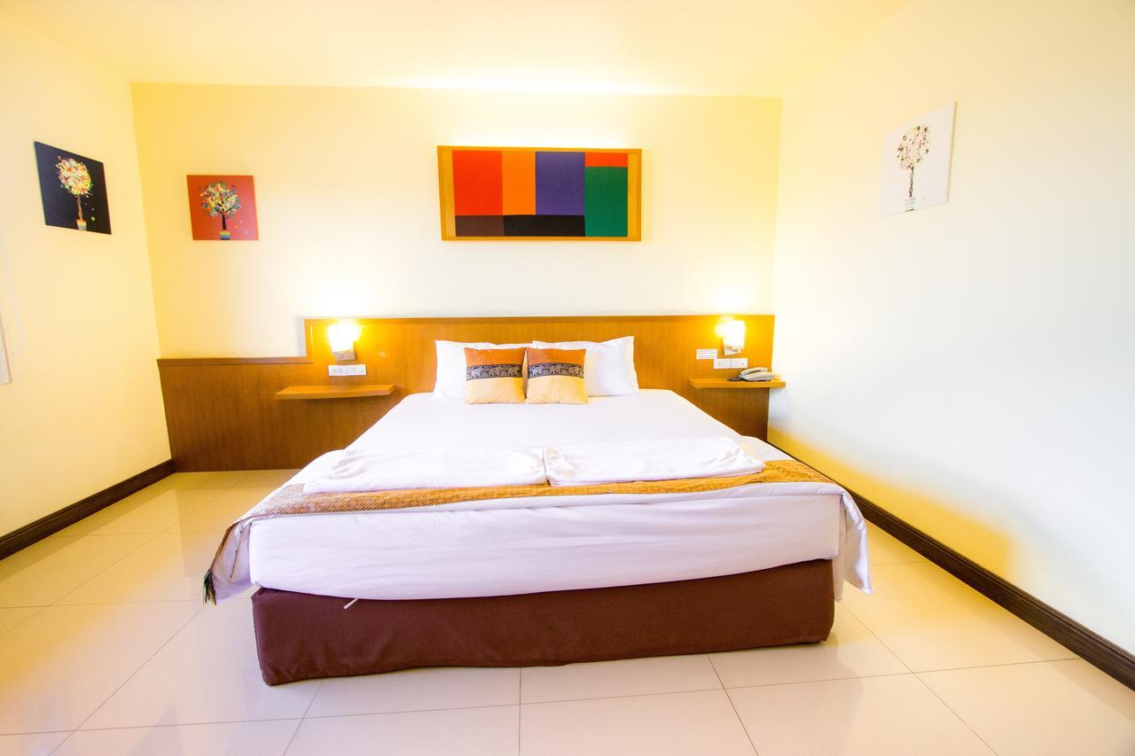 The Lephant Hotel Surat Thani Exterior foto